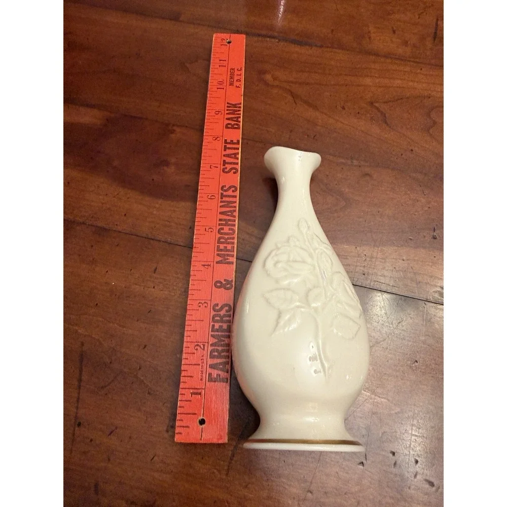 Vintage Lenox Sharon Collection Rose Bud‎ Vase Ivory Porcelain 24K Gold Trim 7.5